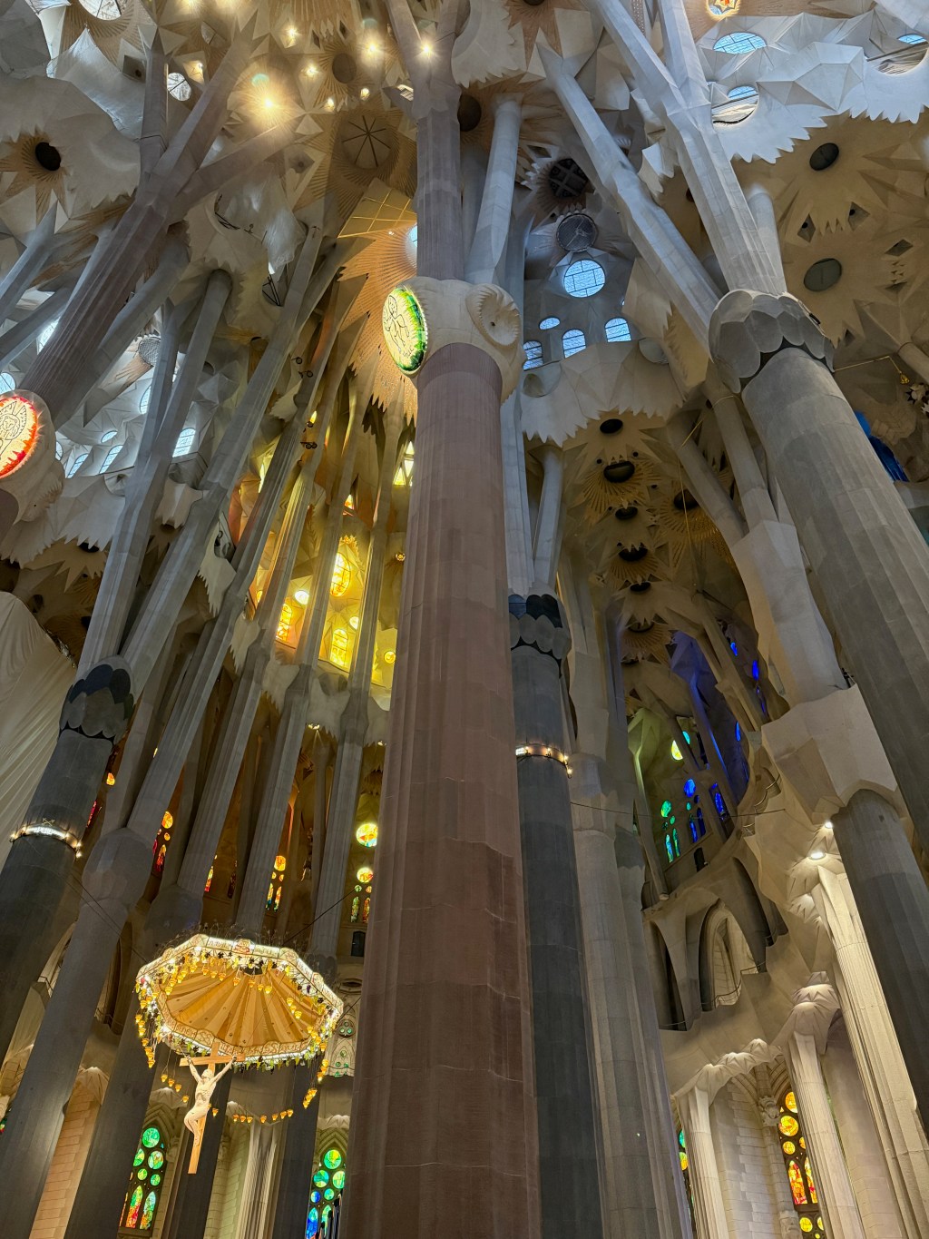 Barcelona – The Beths and&nbsp;Basilica